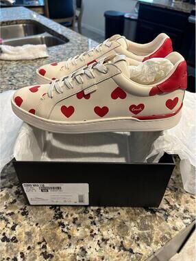 COACH Women's Lowline Signature Valentines Day Lace-Up Sneakers 11M new